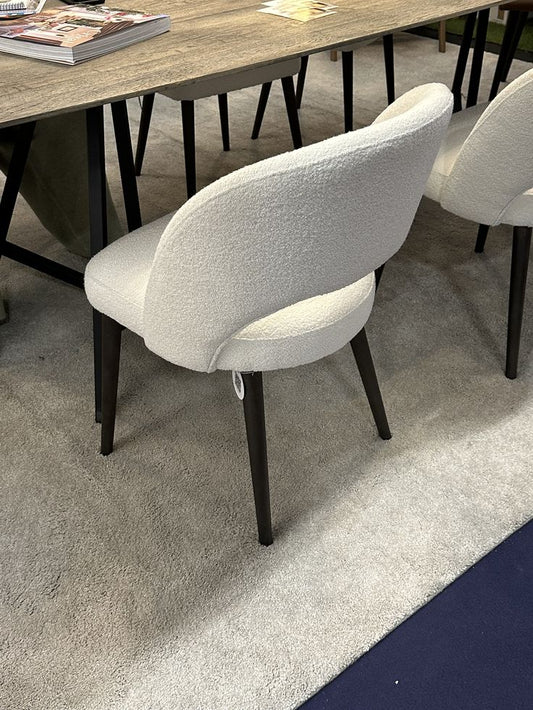 Chaise VALIO bouclette & bois – Maroc